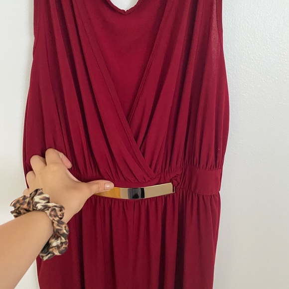 Red jumpsuit looks great for parties - Picture 2 of 4